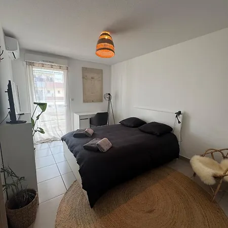 Superbe 2ch, Clim, Terrasse, Pkg, Wifi, Tv *