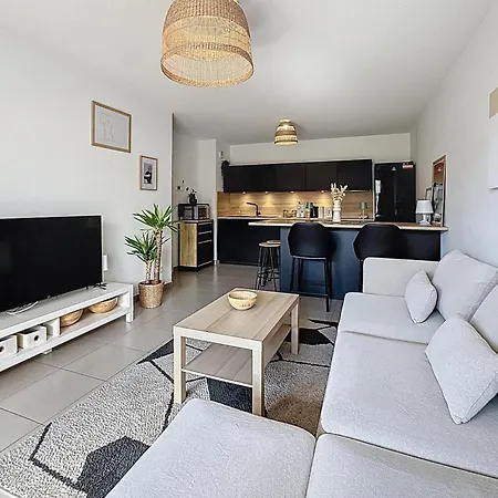 Superbe 2ch, Clim, Terrasse, Pkg, Wifi, Tv *