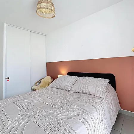 Superbe 2ch, Clim, Terrasse, Pkg, Wifi, Tv شقة